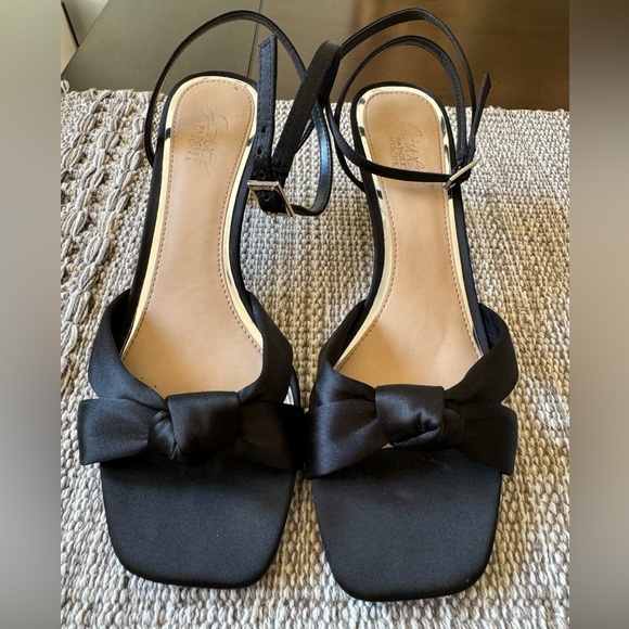 Badgely Mischka black heels - Picture 2 of 4